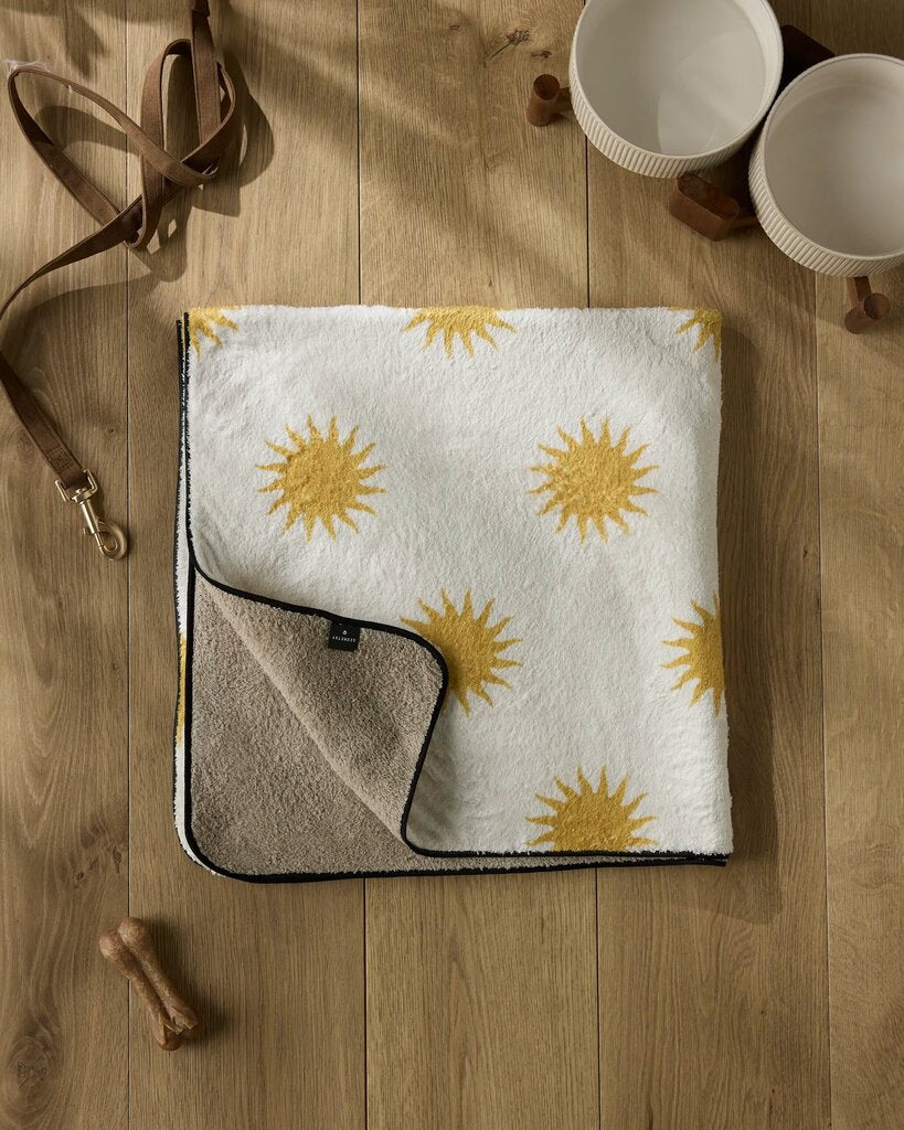 Feeling Sunny Plush Geometry Towel