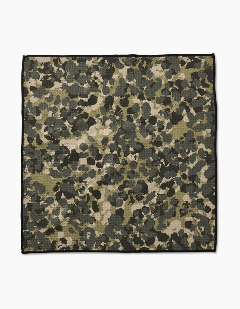 Camo PAW Geometry Towel