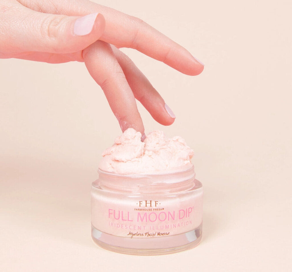 Full Moon Dip Illumination Mousse + 1.7 oz